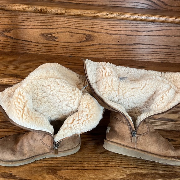 Ugg Leather Sheepskin Lined Boots Size 7 - Picture 7 of 13